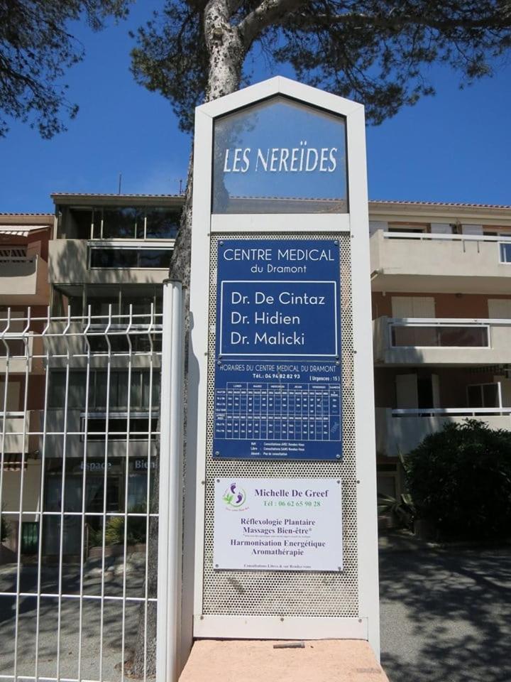 Studio B Front De Mer Saint-Raphael  Exterior photo